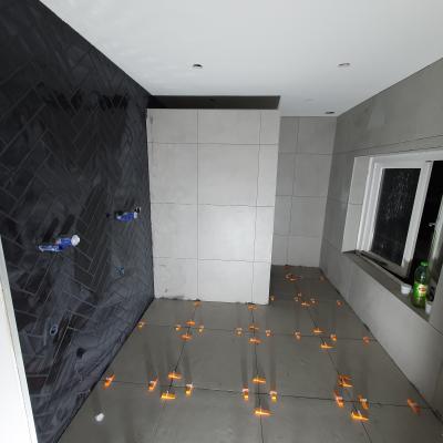 Toilet en badkamer